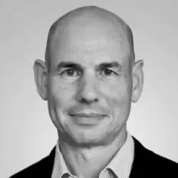 Joshua Steiner Headshot