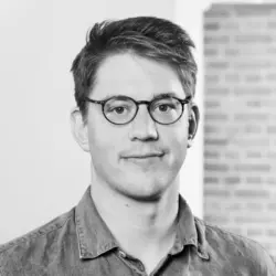 Christopher Roth headshot